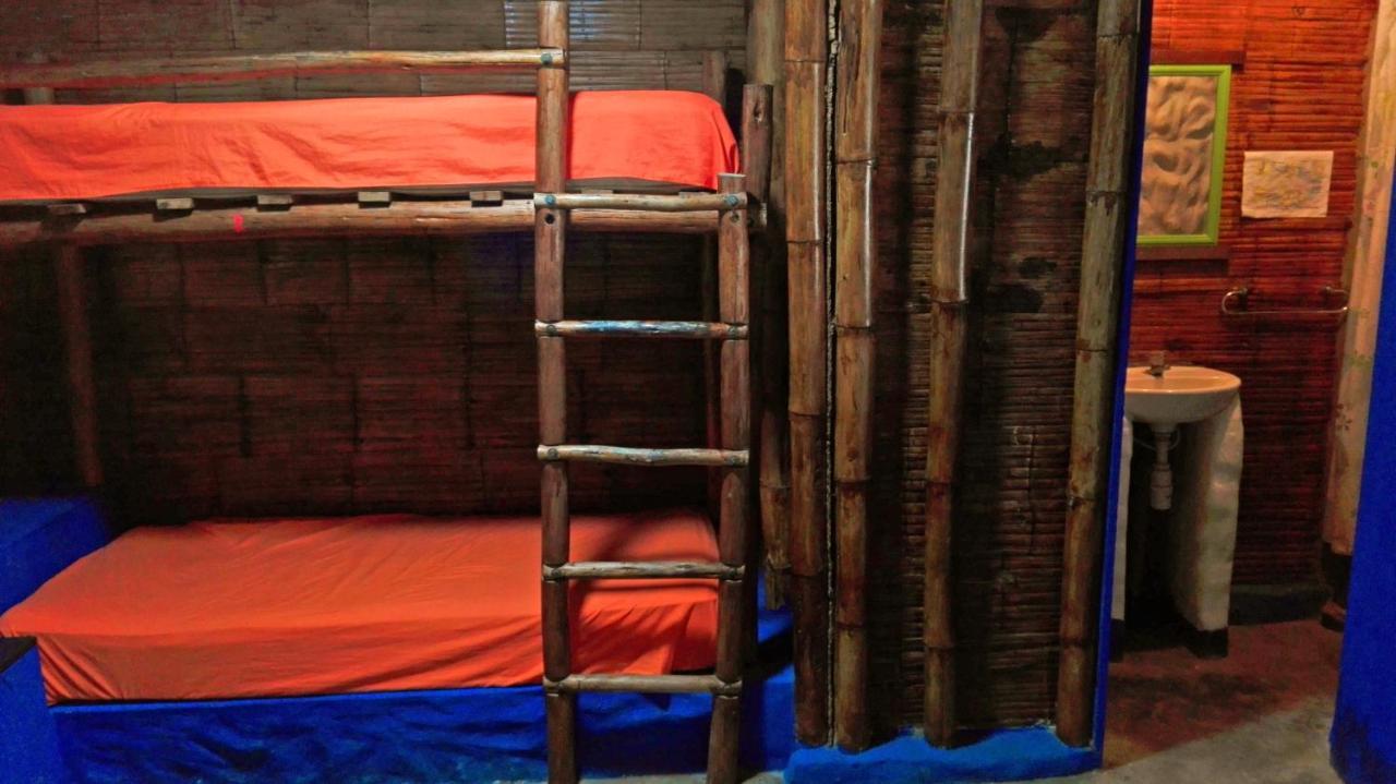 Saigon Backpackers Hostel Mancora Luaran gambar